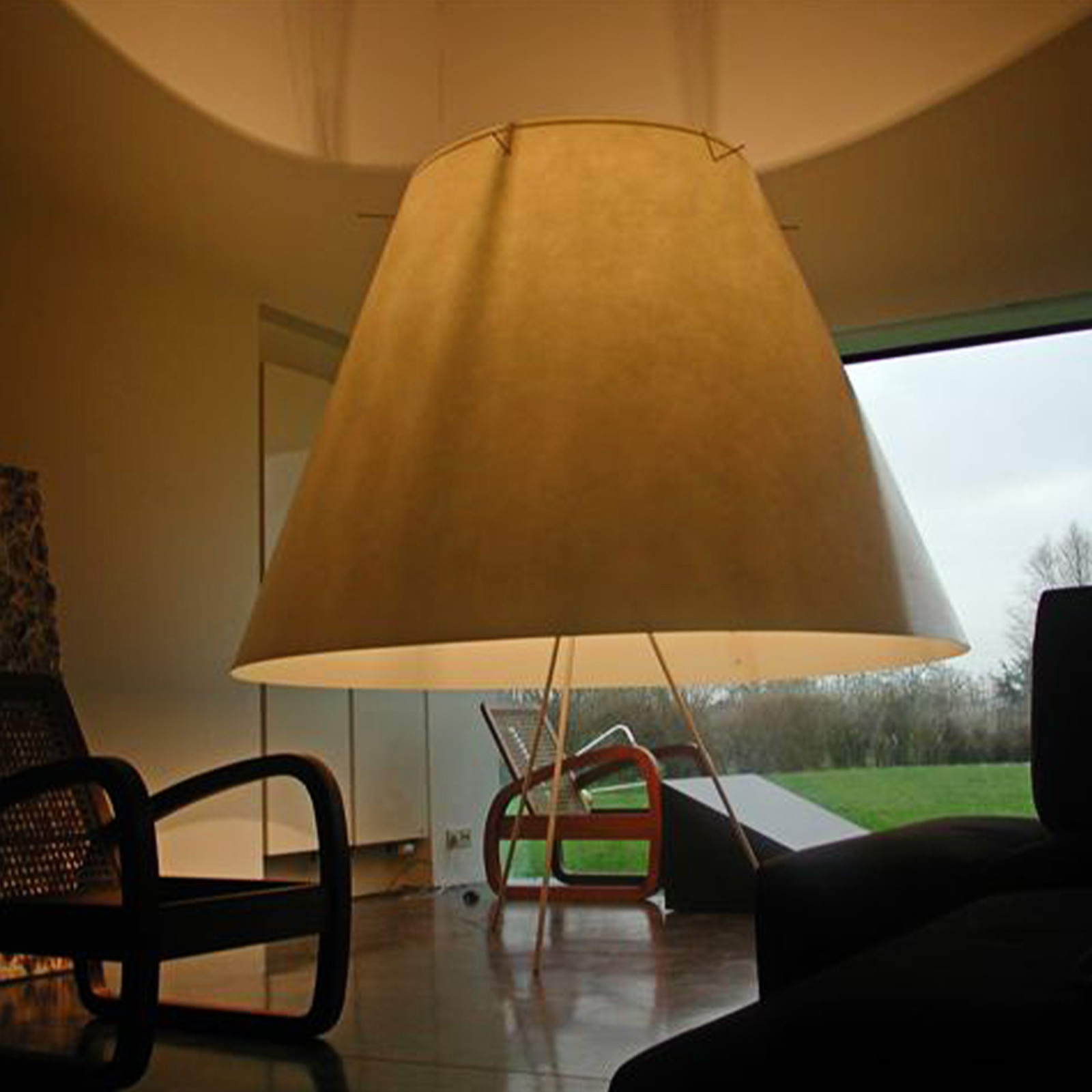 XL(AMP) FLOOR LAMP