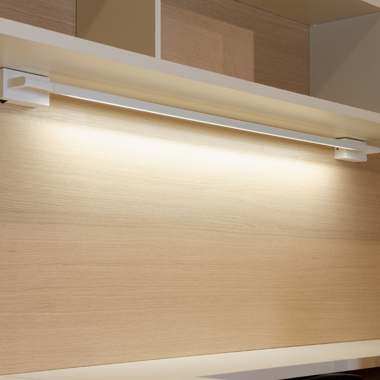 SLIM WALL LAMP