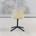 LOTTUS CONFIDENT CHAIR