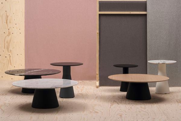 The Versatile Reverse Table from Andreu World